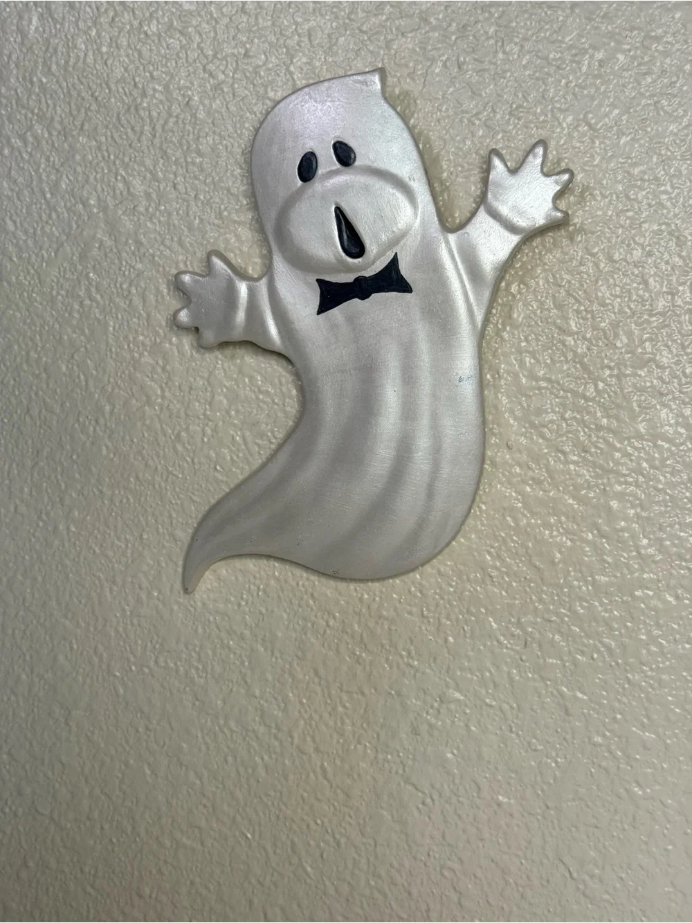 Vintage Silver Ghost Wall Accent - Decorative Home Wall Decor